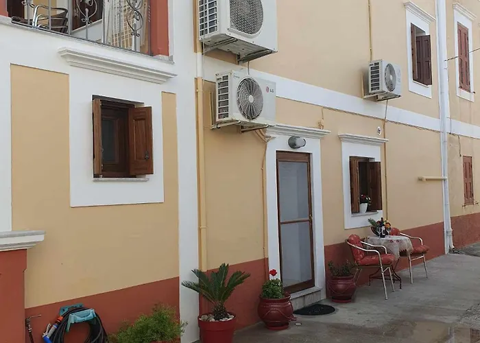 Aggeliki's House بيت للعطل *