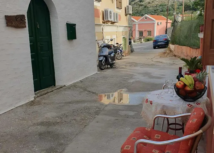 Aggeliki's House سيمي